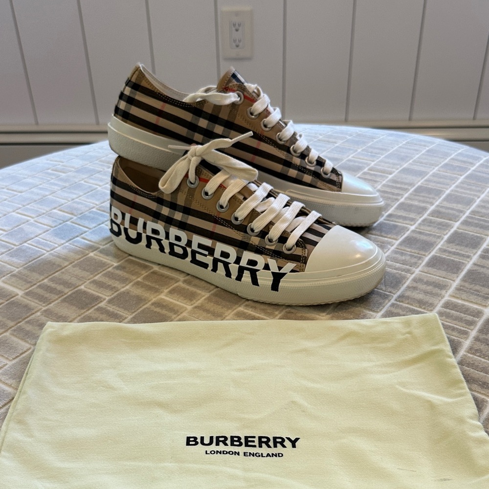 Burberry Vintage Checker Sneakers